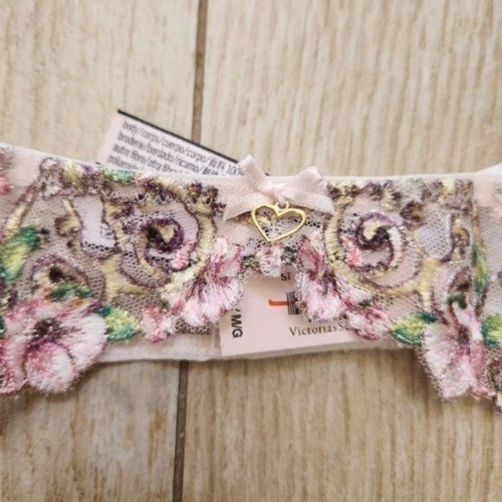 Victoria's Secret Dream Angels Pink Green Floral Embroidered Garter Belt - Picture 5 of 8